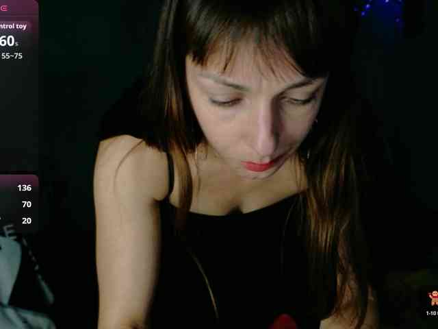 Lady-Caroline webcam