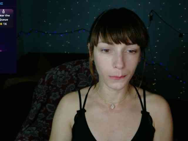 Lady-Caroline webcam