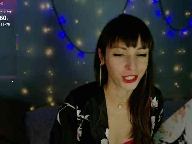 Lady-Caroline webcam