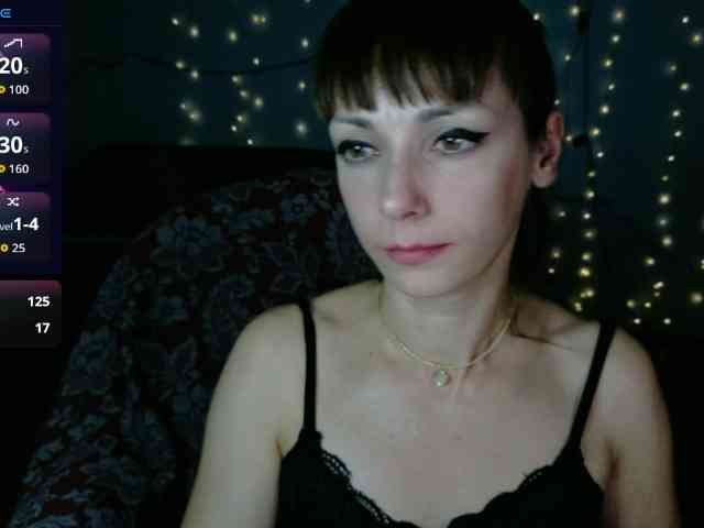 Lady-Caroline webcam
