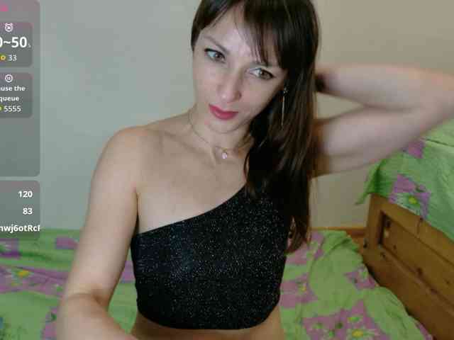 Lady-Caroline webcam