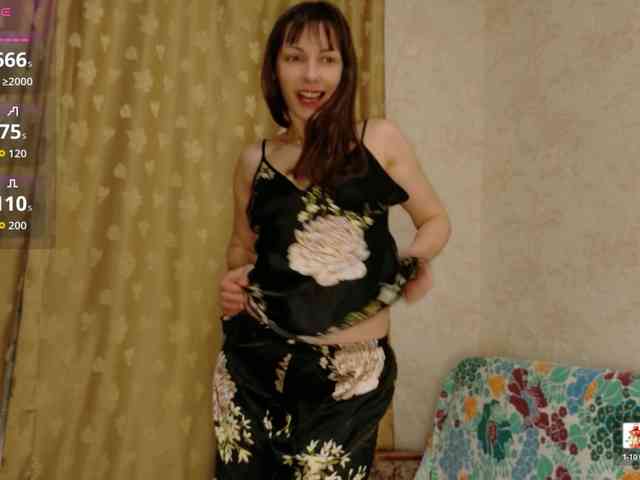 Lady-Caroline webcam