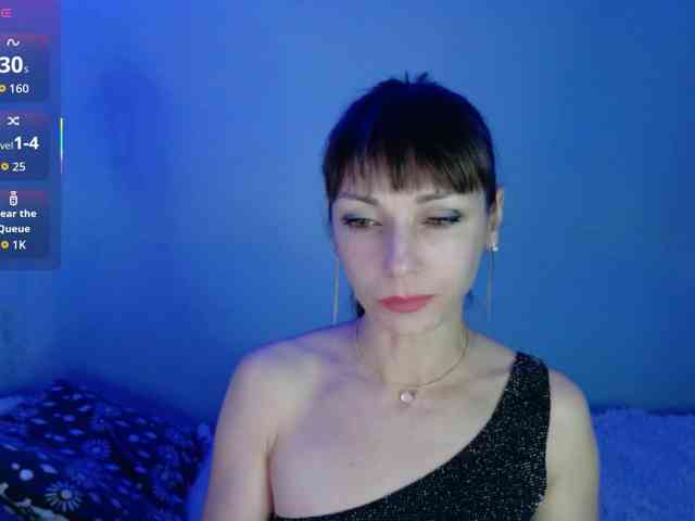 Lady-Caroline webcam