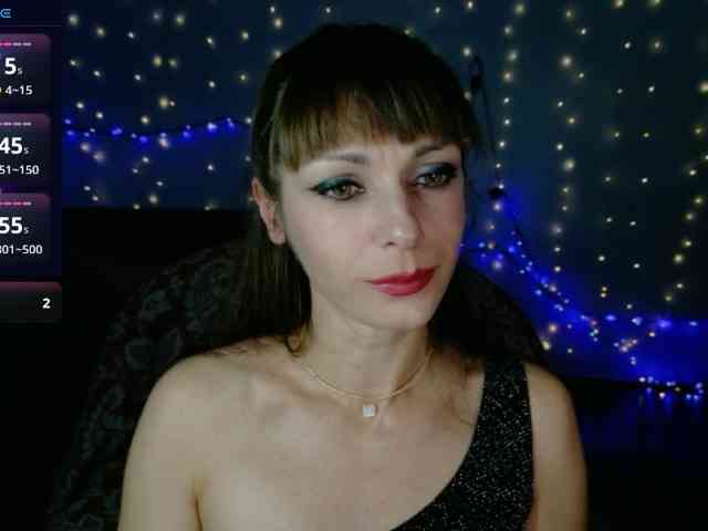Lady-Caroline webcam