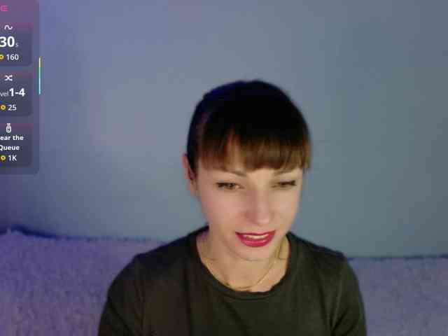 Lady-Caroline webcam