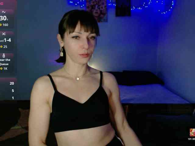 Lady-Caroline webcam