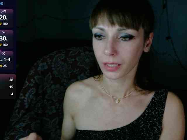 Lady-Caroline webcam