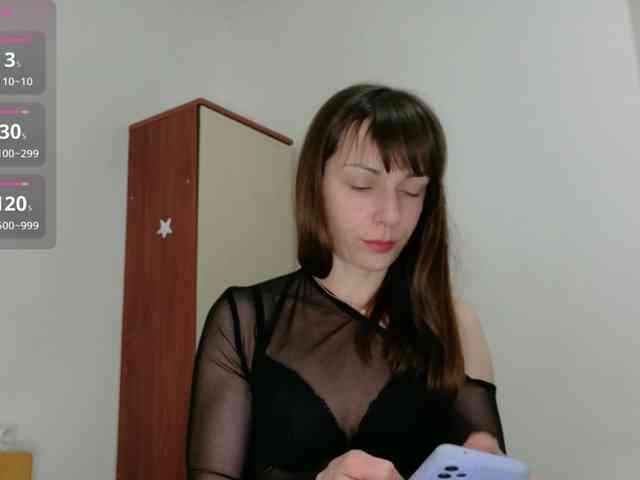 Lady-Caroline webcam