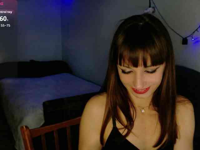 Lady-Caroline webcam