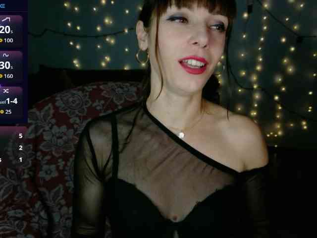 Lady-Caroline webcam