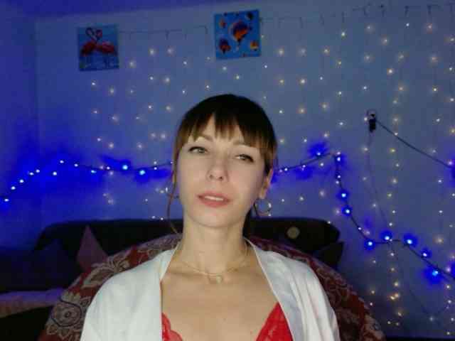 Lady-Caroline webcam