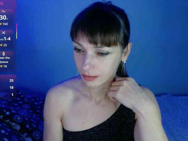 Lady-Caroline webcam