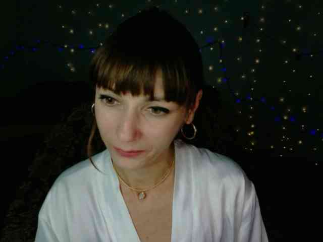Lady-Caroline webcam
