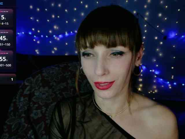 Lady-Caroline webcam