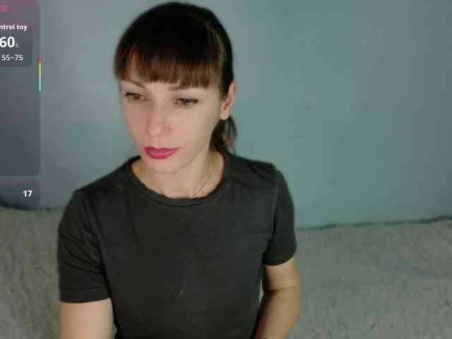 Lady-Caroline webcam