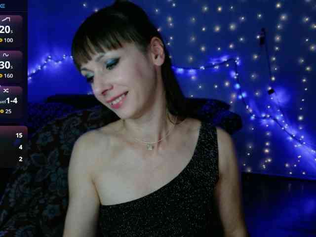 Lady-Caroline webcam