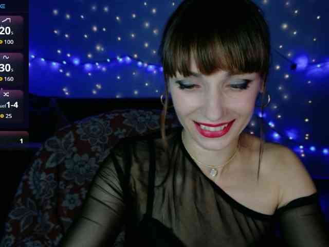 Lady-Caroline webcam