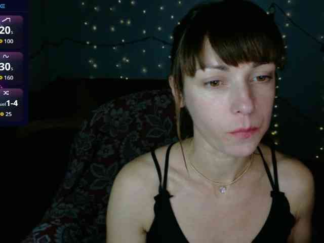 Lady-Caroline webcam