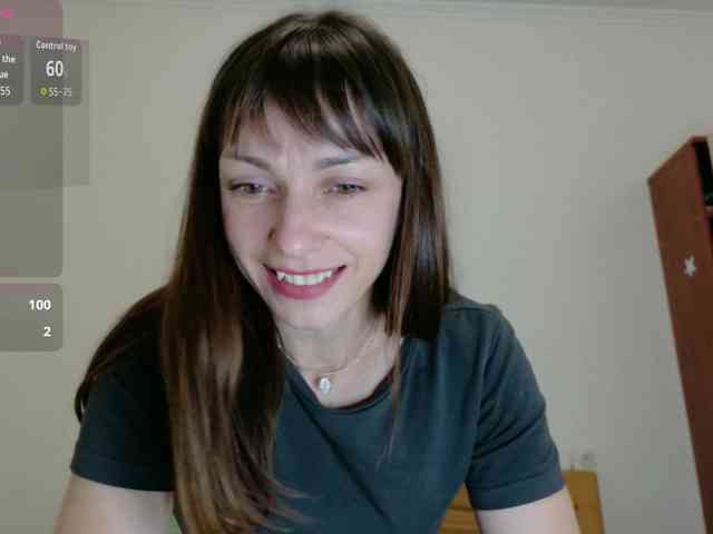 Lady-Caroline webcam