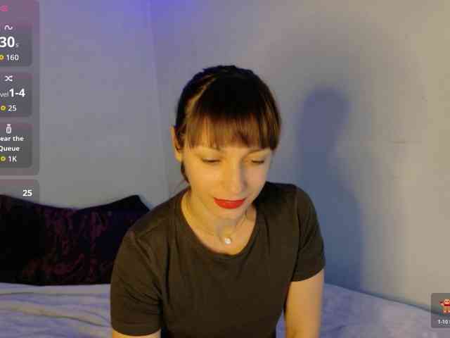 Lady-Caroline webcam