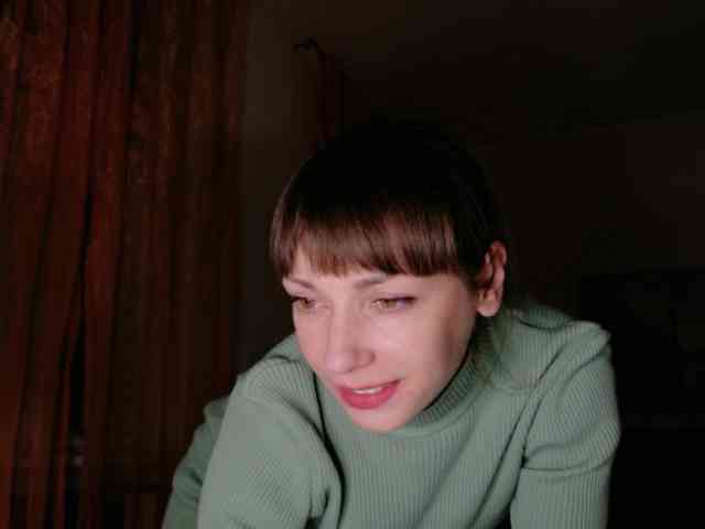 Lady-Caroline webcam