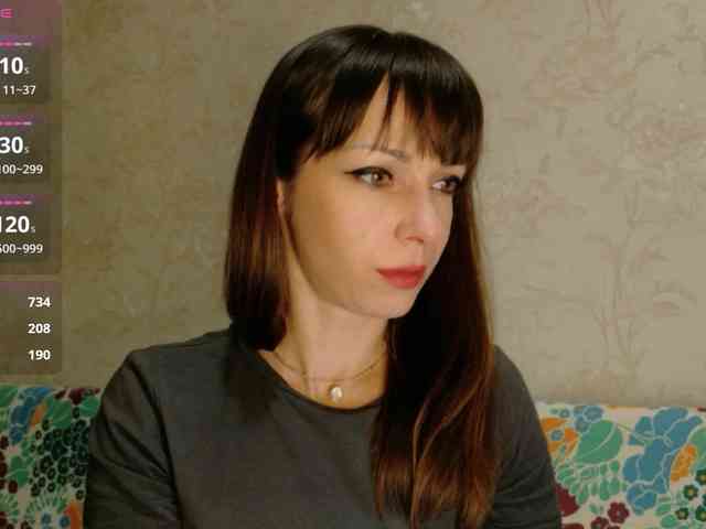 Lady-Caroline webcam