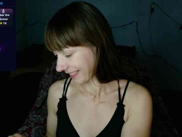 Lady-Caroline webcam