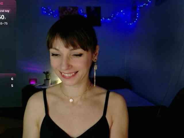 Lady-Caroline webcam