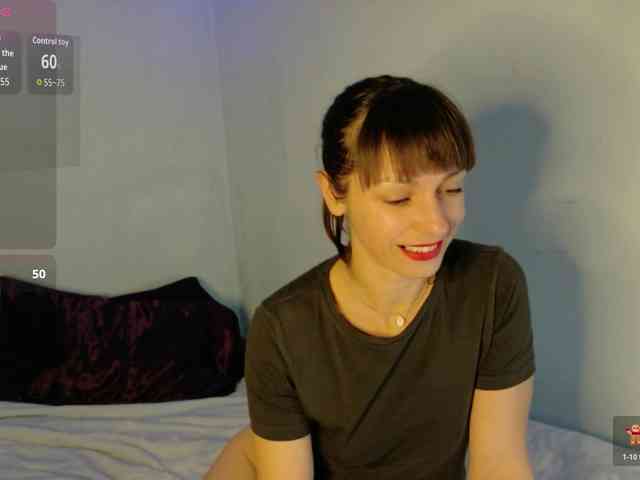 Lady-Caroline webcam