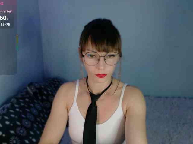 Lady-Caroline webcam