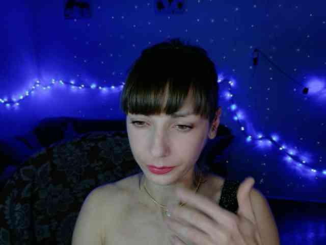 Lady-Caroline webcam