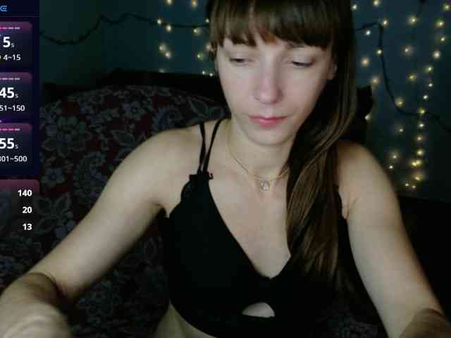 Lady-Caroline webcam