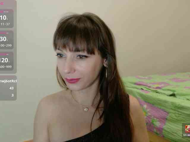 Lady-Caroline webcam