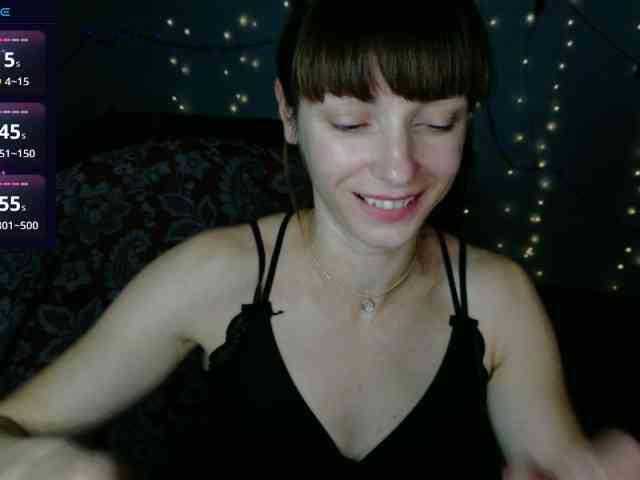 Lady-Caroline webcam
