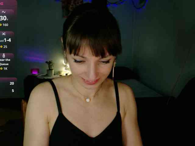 Lady-Caroline webcam