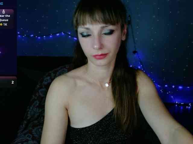 Lady-Caroline webcam