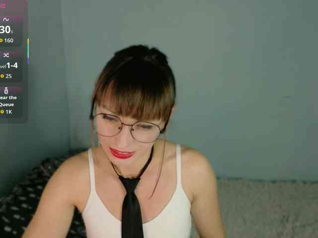 Lady-Caroline webcam