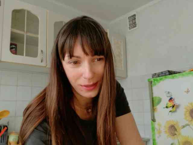 Lady-Caroline webcam