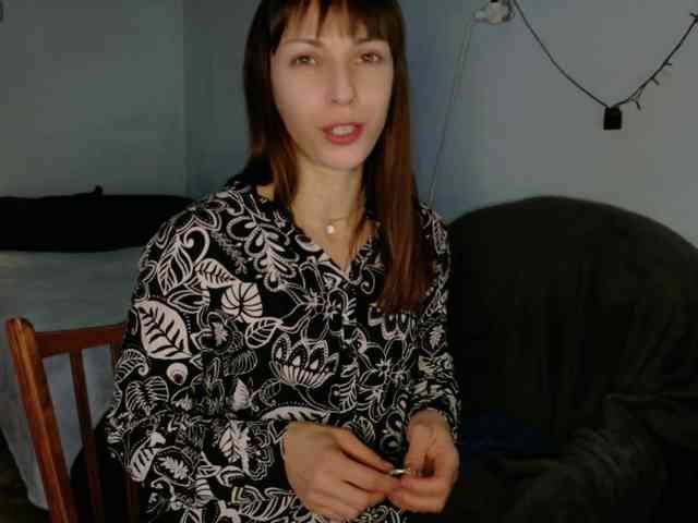 Lady-Caroline webcam