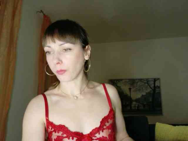 Lady-Caroline webcam