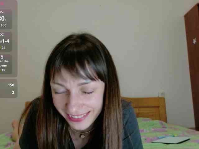 Lady-Caroline webcam