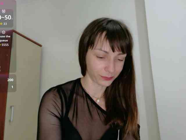 Lady-Caroline webcam