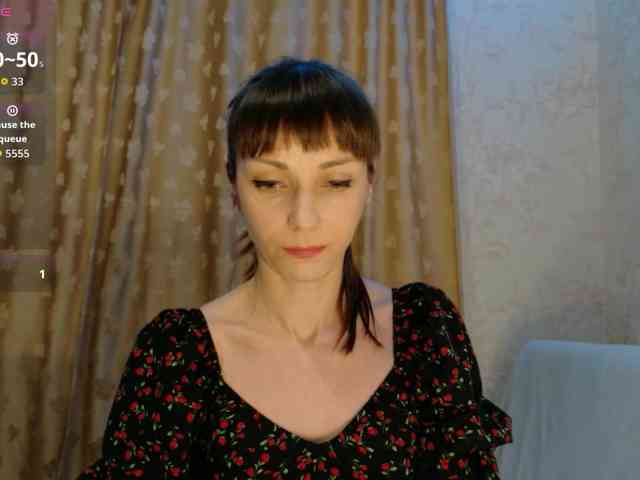 Lady-Caroline webcam