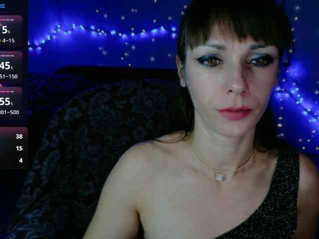 Lady-Caroline webcam