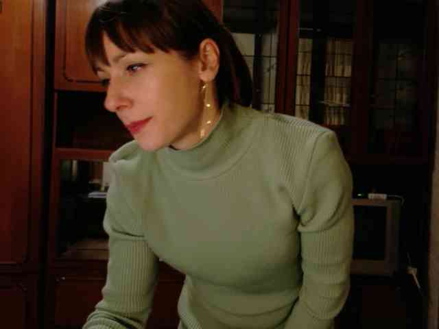 Lady-Caroline webcam