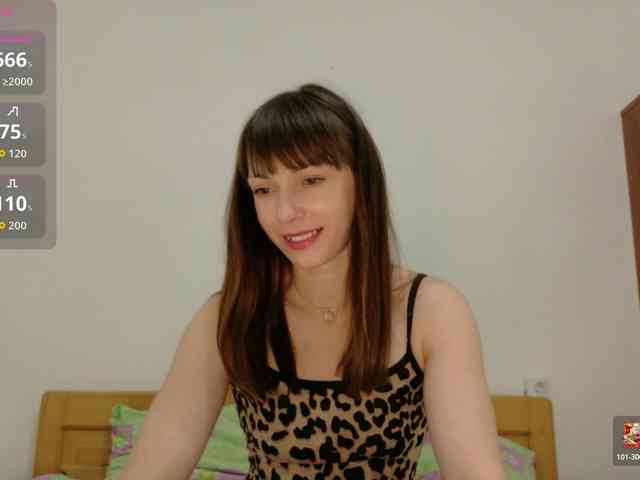 Lady-Caroline webcam