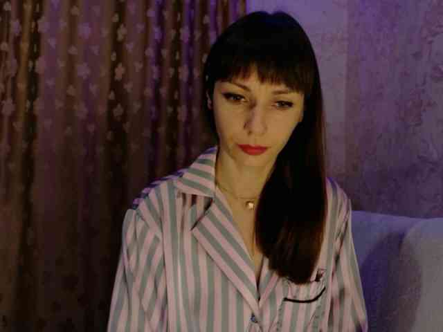 Lady-Caroline webcam