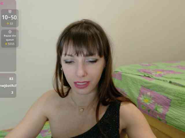 Lady-Caroline webcam