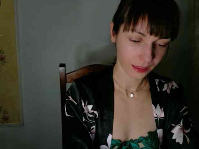 Lady-Caroline webcam