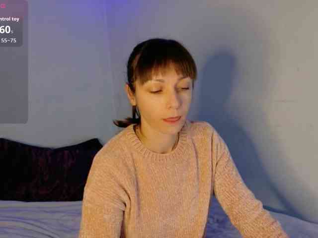 Lady-Caroline webcam